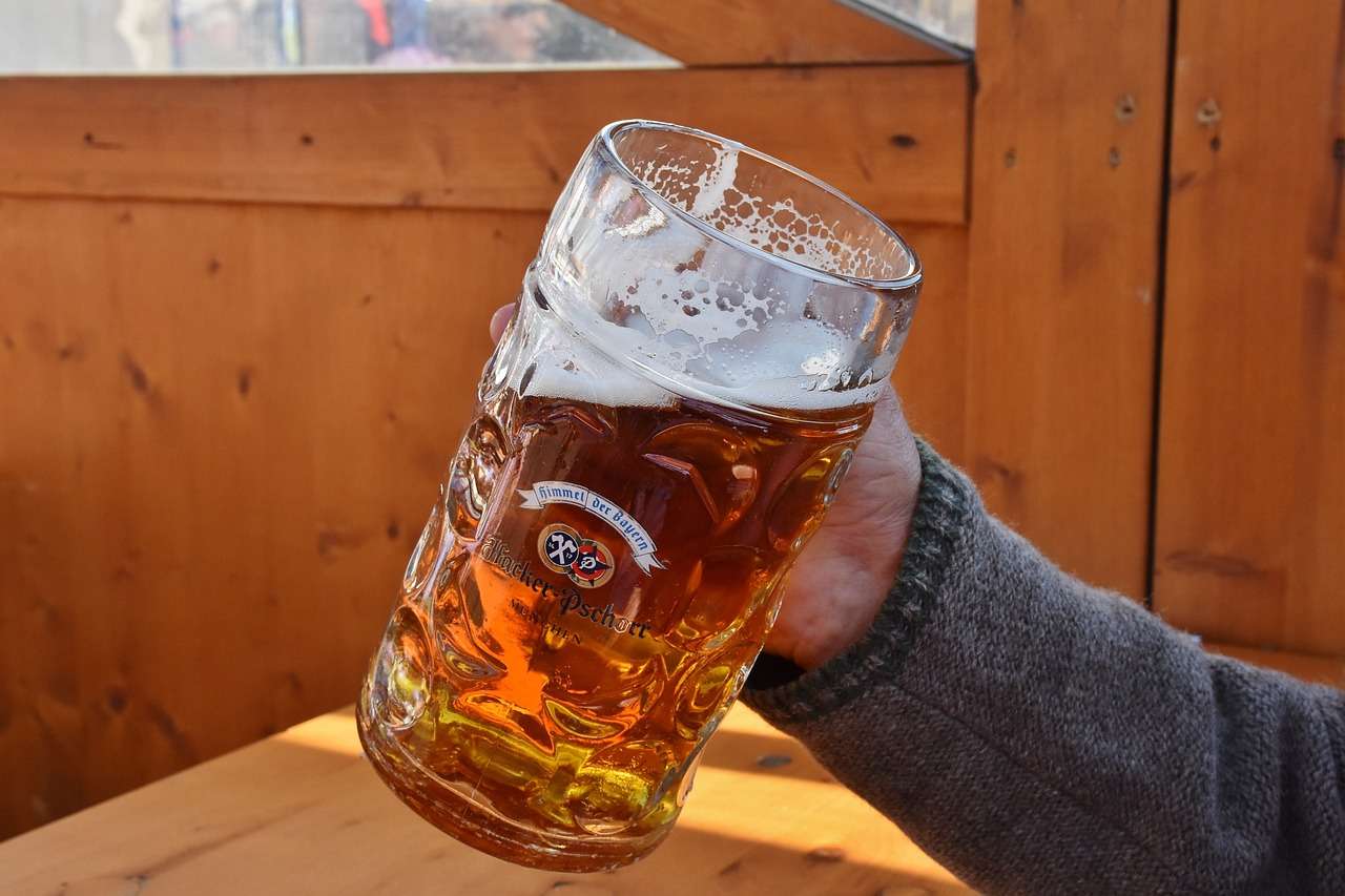 맥주잔